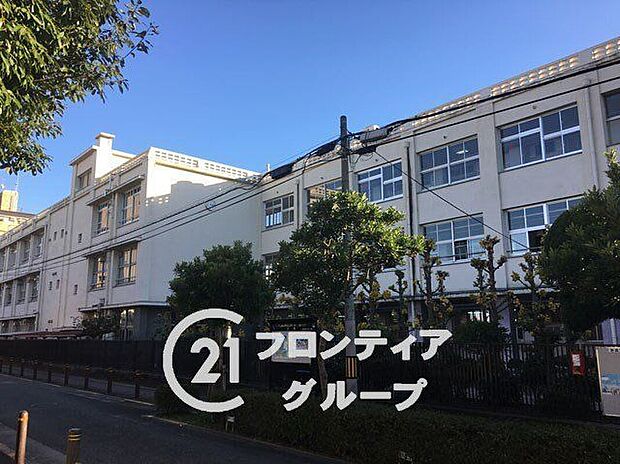 大阪市立新森小路小学校(約600m)