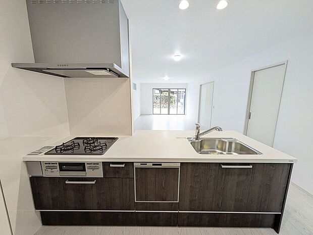 【キッチン】会話が弾む対面キッチン