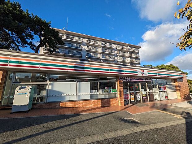 セブンイレブン神戸魚崎北町4丁目店(約360m)