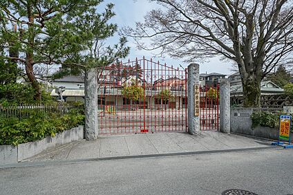 平和台幼稚園 320m