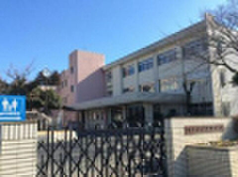 水戸市河和田小学校(約1,500m)