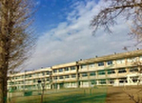 水戸市立赤塚中学校(約2,300m)