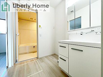 洗面所　(4号棟)