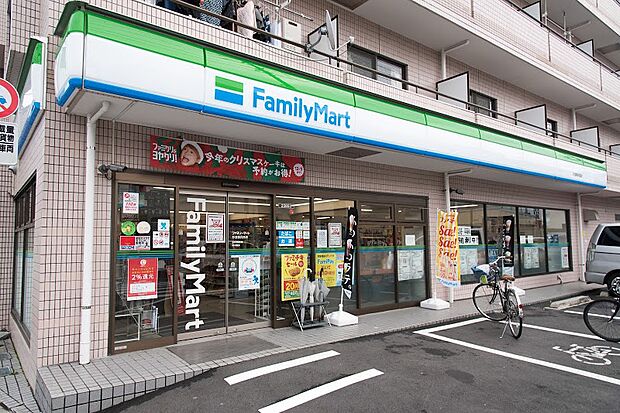 ファミリーマート 杉並桃井西店(約204m)