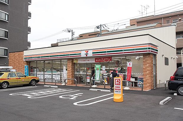 セブン-イレブン 豊島南長崎6丁目店(約410m)