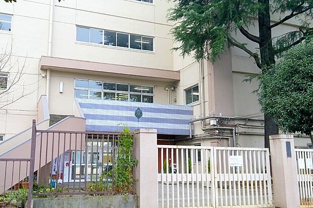杉並区立西宮中学校(約809m)
