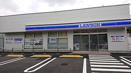ローソン 練馬桜台二丁目店 659m