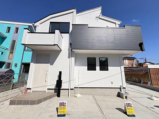 【外観】木造2階建て設計、4LDK+カースペース。暮らしを豊かにサポートする仕様設備や広々としたキッチンなど魅力が詰まったお住まいです。