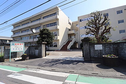 富士見市立西中学校 約750ｍ(徒歩10分)