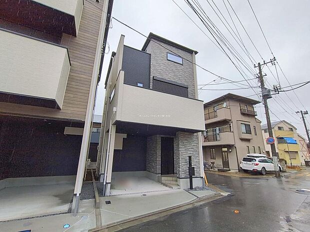 ≪内覧以外にも資金計画やライフプランに寄り添ったご提案をいたします♪≫
京成本線「京成船橋」駅まで徒歩12分♪
この街で・この家で暮らしたいと思わせる理由を是非現地でお確かめ下さい。