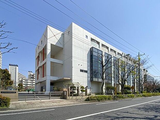 江戸川区立臨海小学校(約950m)