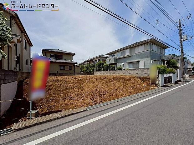 美しい緑と良好な住環境が守られてきたこの街に、新築戸建てが誕生致しました。穏やかな空気の流れる落ち着いた住環境です。ぜひ、現地へ足をお運びいただき実際の環境・陽当たりをご確認下さいませ♪