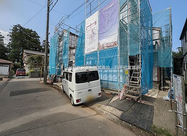 【施工例ご案内可♪】物件の陽当りや通風・仕様設備やお部屋の大きさの比較、近隣・周辺環境や街並みなど、資料には掲載していない情報が現地にはたくさんあります。　