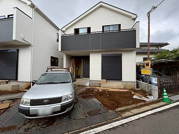 【現地外観写真】耐震性能に自信のある『飯田グループの家』！お客様を守る大切な住宅だからこそ、第3者の検査を受けて安心して住んでいただける住宅を建てております。その頑丈さを、ぜひ現地にてご体感くださいませ。