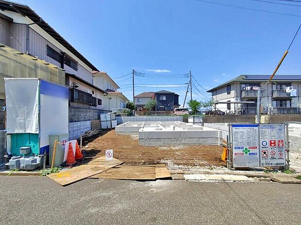 【現地写真】【施工例のご案内】
当物件のご案内につきましては、営業スタッフが丁寧に御対応します♪休日、お仕事帰りなど、ご都合に合わせてご案内いたします♪周辺環境と併せて、実際に現地をご確認ください♪