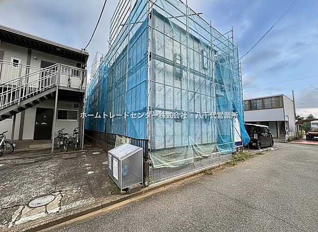 【前面道路含む現地写真】【施工例ご案内可♪】当日のご見学予約も承ります。同じものは２つとない「夢のマイホーム」との出会いが待っているかもしれません♪