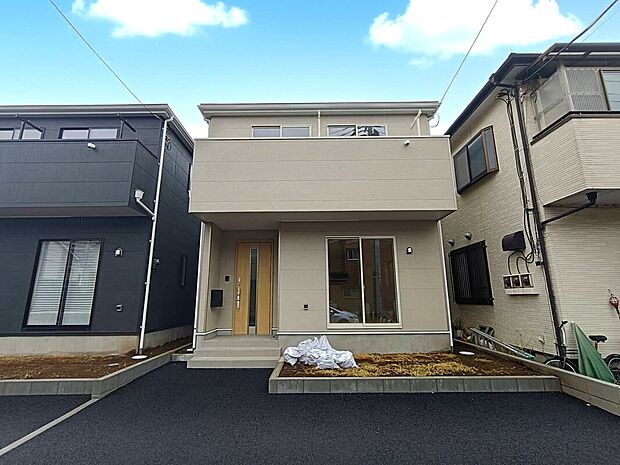 販売はラスト1棟となる3号棟。4LDK＋納戸のゆとりある間取りに加え、2階4部屋設計でご家族それぞれの個室も確保しやすい住まいです。