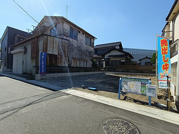 完成に向けて順調に建築が進んでいます。新築ならではの設備や間取りを備えた住まいで、新生活への期待が膨らみます。