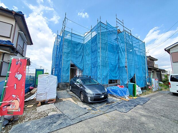 【外観】LDKは17帖超のゆとりある空間で、間仕切り対応により4LDKとしても利用可能です。