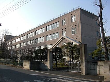 八潮市立八潮中学校 徒歩773m
