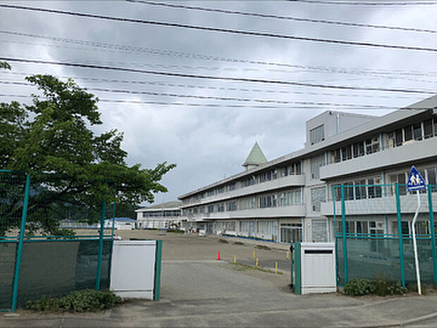 大和町立小野小学校(約1,940m)