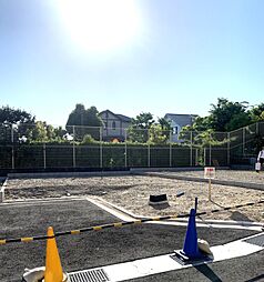 JR東海道・山陽本線「高槻」駅 市営バス JR高槻北口まで20分 徒歩24分 2中西 バス停まで徒歩4分 / 自転車で12分