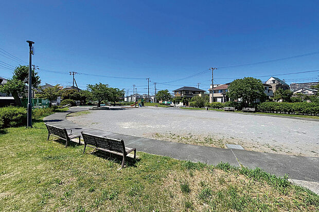稲毛町5丁目にこにこ公園(現地より徒歩3分)