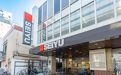 西友 駒沢店 560m