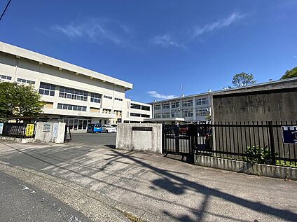 市立新舞鶴小学校 約1.5kｍ(徒歩約19分)