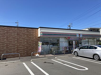 セブンイレブン一宮宮地2丁目店 約260ｍ(徒歩約4分)
