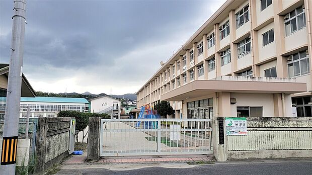 鹿児島市立和田小学校（約350m）