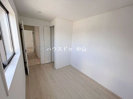  ＼暮らしにフィットする2階洋室／