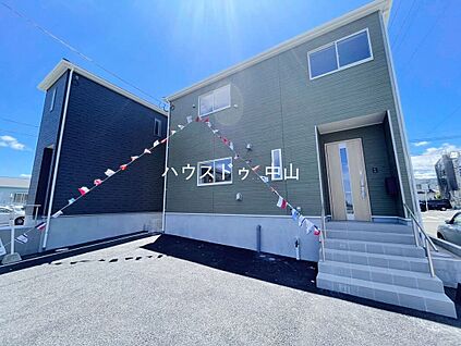 ＼堂々とした佇まいの新築戸建／