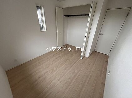 \多用途に使える洋室/