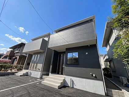 ＼堂々とした佇まいの新築戸建／