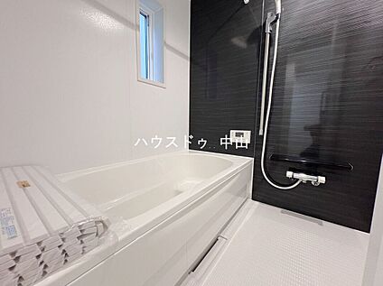 ＼一日の疲れを癒すバスルーム／