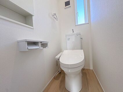 ＼2階にも快適なトイレ空間／