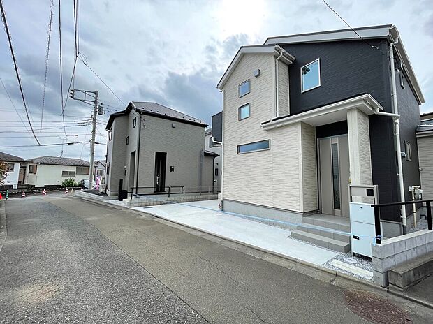 ☆3号棟☆
同じものは2つとない「夢のマイホーム」との出会いが待っているかもしれません♪
お問い合わせお待ちしております!