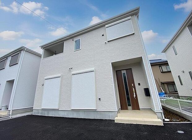 周辺は静かで落ち着いた住環境です♪
確かな住宅性能と暮らしを彩る充実の設備。快適な新生活がスタートできます。ぜひあなたの目で、現地をお確かめください♪！