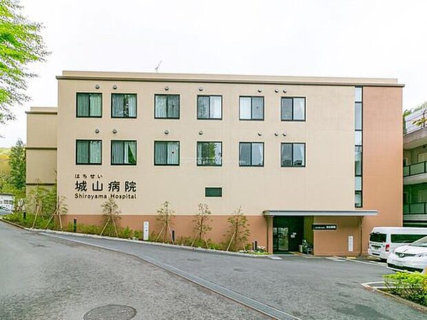 城山病院(約3,500m)