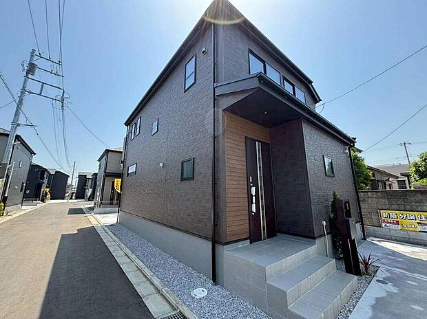 【現地外観写真】資料送付・ご見学即対応!建物完成しておりますので、室内ご内覧いただけます♪ご不明点等、スタッフがしっかりと説明させていただきますので、安心して現地をご覧ください♪