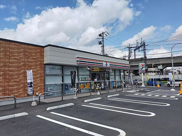 セブンイレブン八王子長沼北野店（約1,365m）