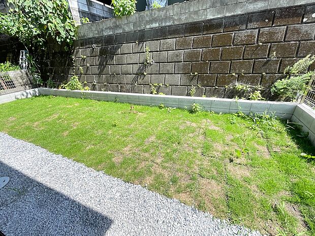 【庭】本日の「見学希望」大歓迎♪
ご希望の方は→【0120-888-958】まで♪
周辺物件もまとめてご紹介可能です♪