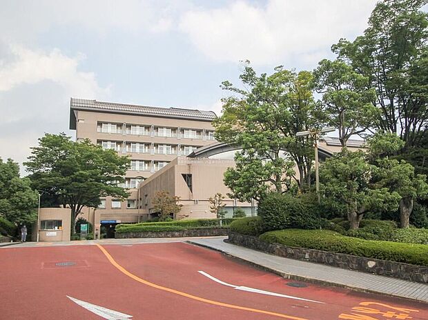 多摩南部地域病院（約2,200m）