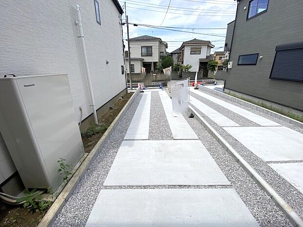 【駐車場】3号棟4号棟☆飯田グループホールディングス唯一の販売専門会社のホームトレードセンターの社員が直接、当物件をご案内いたします。見学希望、資料請求等、お気軽にお問い合わせくださいませ♪
