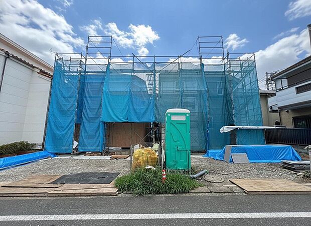 【現地外観写真】1号棟 2号棟 完成後の落ち着いた住環境が想像できる周辺環境です。設備や周辺環境など、ぜひ現地にてご確認・体験しに来てください♪見学希望、資料請求等、お気軽にお問い合わせください!