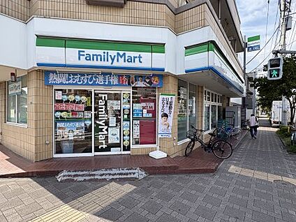 ファミリーマート 武蔵境二丁目店 徒歩650m