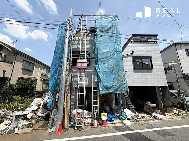 沢山の陽が当る暖かみのある家。ついつい誰かを呼びたくなる家。帰りたくなる家がここにあります。