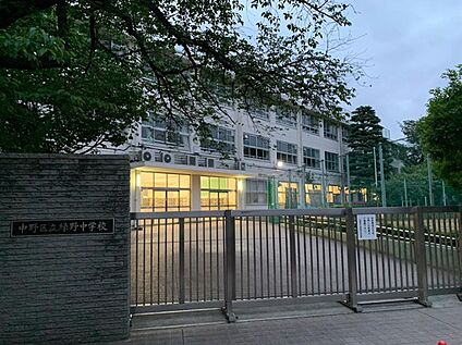 中野区立緑野中学校 400ｍ