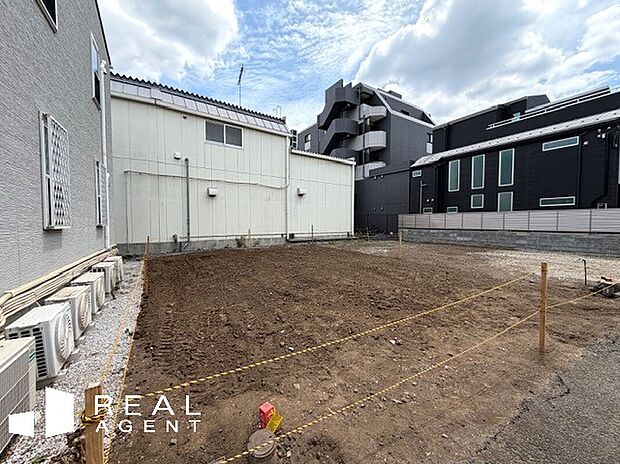 【現地外観】土地80m2、2階建て4LDK参考プランで建物込み1億6580万円、期間限定、弊社限定で建物フリープラン♪
